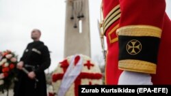 Советтік басқыншылық күні мемориалға гүл қою рәсімі. Тбилиси, 25 ақпан 2020 жыл.