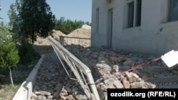 Разрушения в районе Риштан Ферганской области Узбекистана в результате землетрясения, 20 июля 2011 года.