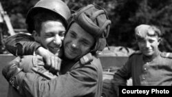 6 мая 1945 года. Встреча союзников – военных СССР и США 