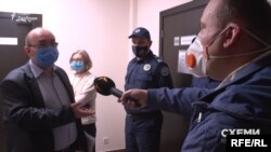 Це – Володимир Власов, начальник управління з питань управління майном та контролю за його використанням секретаріату ВРП