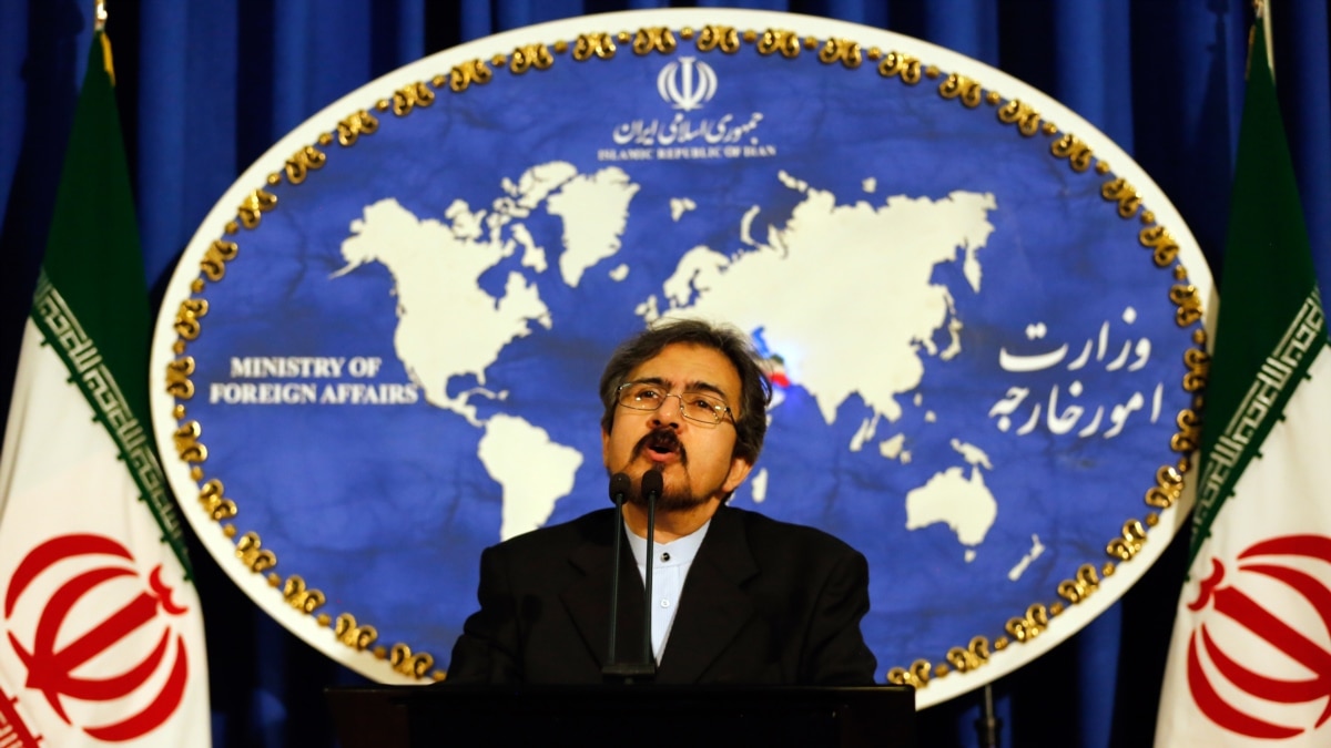 Iranian Journalists Alarmed As Media Legislation Resurfaces