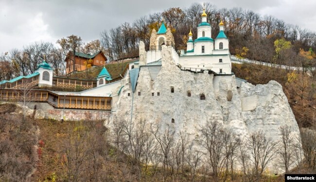 Святогірська лавра розташована на підконтрольній Україні частині Донецької області