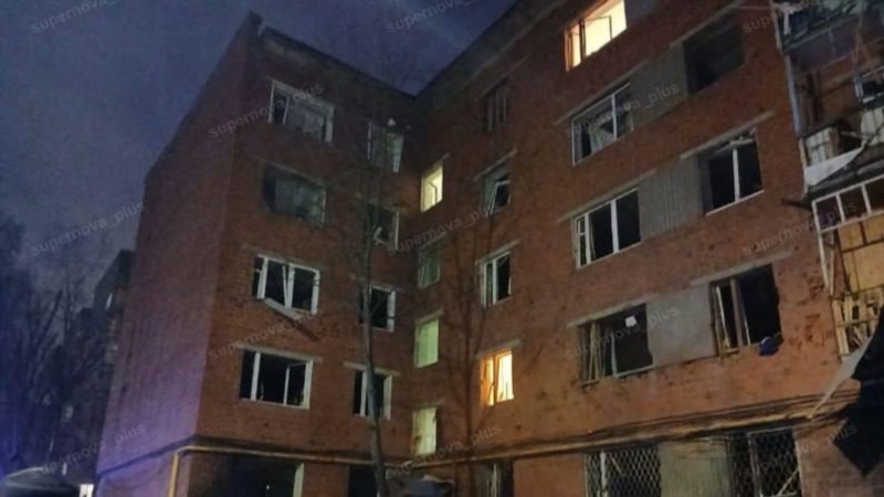 რუსეთის ქალაქ ჩებოქსარიდან დრონებით შეტევისა და დაშავებულების შესახებ იუწყებიან