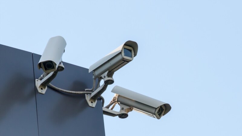 SRI – care folosește camere video controversate – spune că „a analizat” informația că Rusia ar fi atacat camere de supraveghere din România