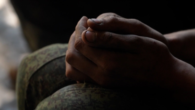 Rus goşunyna meýletin goşulýan türkmenistanlylar muňa 'gazanç mümkinçiligi' hökmünde seredýärler