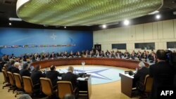 Брюссельдә НАТО министрлары очрашуы