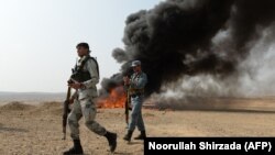 ارشیف، تېر ۲۰۱۹ کال په جلال اباد کې نیول شوي مخدره توکي د سوځېدو په حال کې