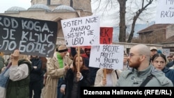 Transparenti na studentskom protestu 23. februara 2025.