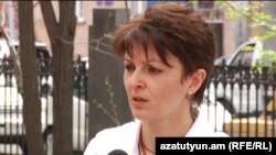 Гаяне Арустамян дает интервью Радио Азатутюн, Ереван, 16 апреля 2012 г.