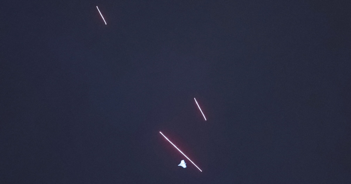 Повітряні сили: під час удару РФ вночі зафіксували влучання 2 балістичних ракет і 24 ударних БпЛА