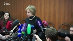 Лия Ахеджакова пришла поддержать Кирилла Серебренникова