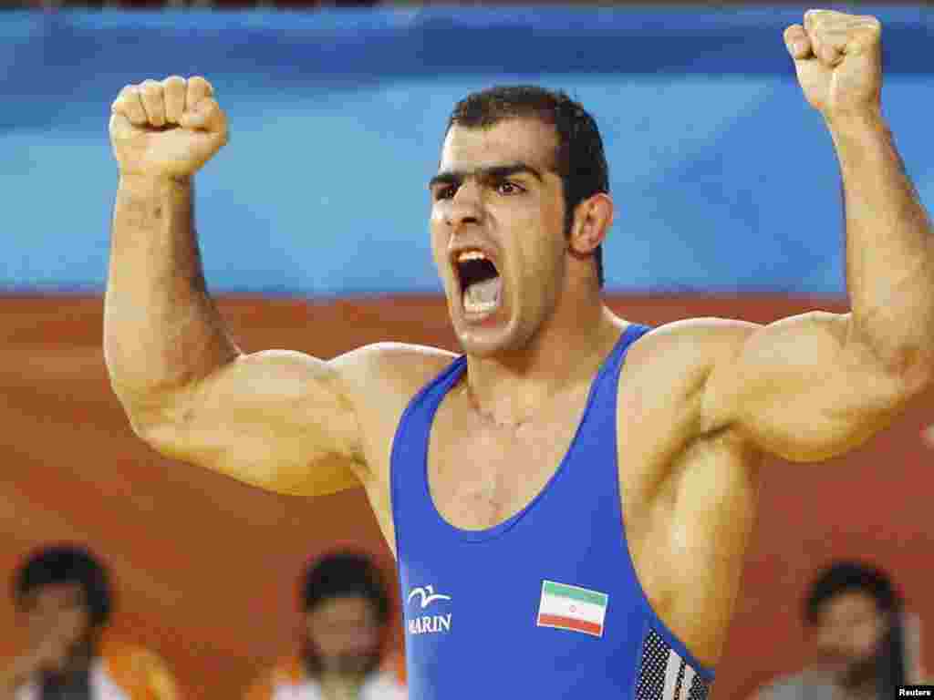 بابک قربانی، برنده مدال طلای رشته کشتی فرنگی - گوانگژو، چین 