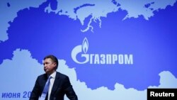 Контракт с Китаем позволил главе "Газпрома" Алексею Миллеру развернуть компанию на восток.