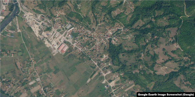 Google Earth satelitski snimak dela naselja Ivanje kod Prijepolja.