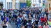 Uzvikujući "lopovi" demonstranti su se vozili na biciklima kroz centar Ljubljane