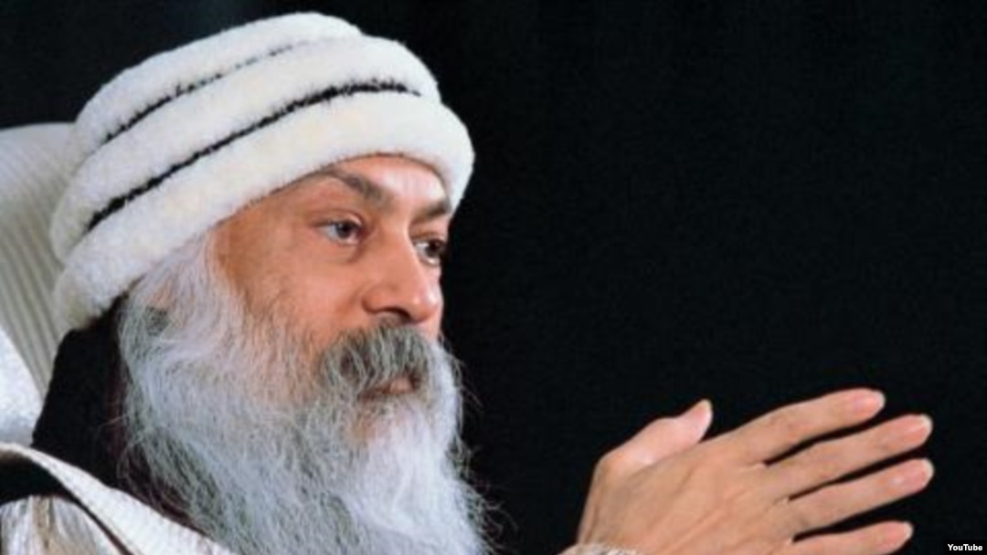 Hind filosofu və ruhani lideri Osho.