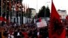 За да не се зборува за демократија, се крои Македонија 