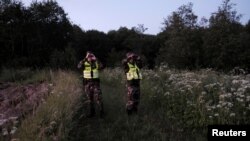 Літоўскія памежнікі выглядваюць празь цеплавізары, ці няма парушальнікаў мяжы