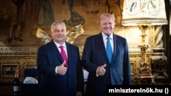 Iulie 2024, Florida - întâlnire între premierul Ungariei, Viktor Orban (stânga), și fostul președinte american și actual candidat la președinția SUA, Donald Trump (dreapta).