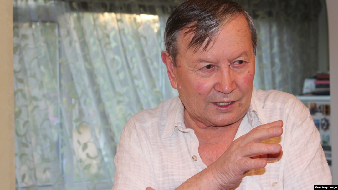 Пенистің жалаңаш суреті