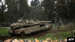 Golan Yüksəkliklərində İsrail əsgərləri təlim keçir. arxiv fotosu