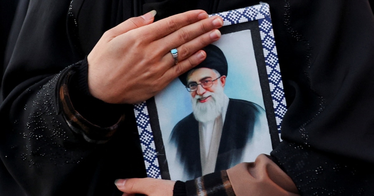 Син Алі Хаменеї став новим верховним лідером Ірану – медіа