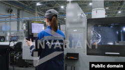 Из промо-ролика. В кадре — 16-летняя студентка Дарина