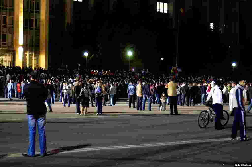 Moldova - Demonstration against poll results, Chisinau 6April2009