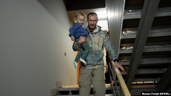 Олександр Жавненко зі своєю донечкою