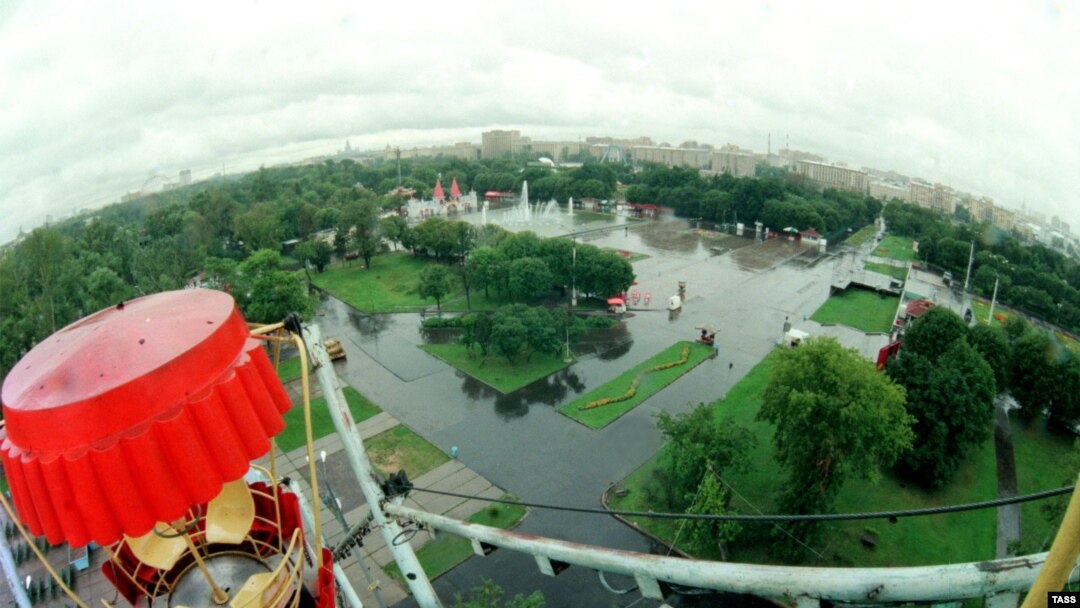 Москва, ЦПКиО, вид с колеса обозрения