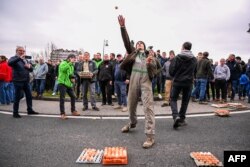 Aruncare de ouă la Namur, în Belgia, 30 ianuarie 2024.