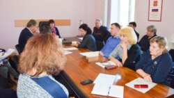 Депутати Євпаторійської міськради обговорюють профілактику коронавірусу