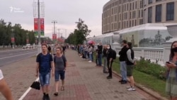 Живий ланцюг: акція у Мінську проти арешту опозиційного кандидата (відео)