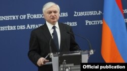 Министр иностранных дел Армении Эдвард Налбандян (архив)