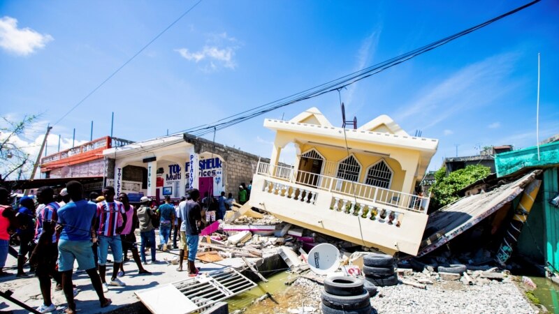 Razorni zemljotres pogodio Haiti