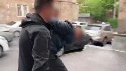 «Խուժանավարի տարել են». փաստաբանները չէին կարողանում մտնել Հակակոռուպցիոն՝ պաշտպանելու ձերբակալված ընդդիմադիրներին