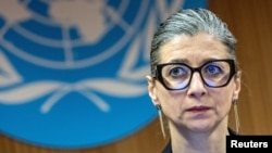 „Vă implor să impuneți sancțiuni împotriva Israelului”, a spus marți Francesca Albanese, după una din cele mai sumbre descrieri ale situației din Gaza la aproape o jumătate de an de când au început bombardamentele israeliene. 