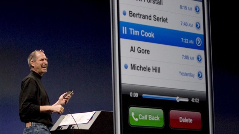 iPhone i vitit 2007 shitet 190.000 dollarë në ankand