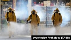 Москва шаҳридаги Киев вокзалида олиб борилаётган дезинфекция ишлари.