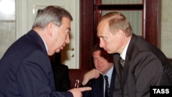 Primakov and Putin in May 2000