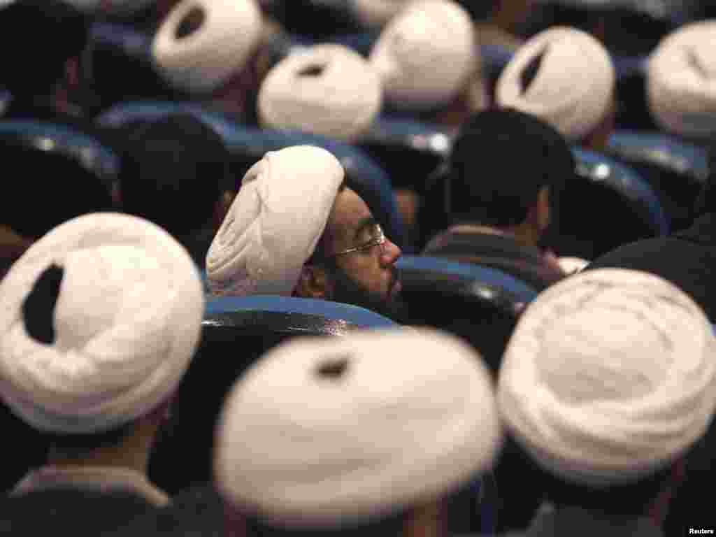 Iran - Religijska konferencija održana južno od Teherana, 09.03.2011. Foto: Reuters / Morteza Nikoubazi