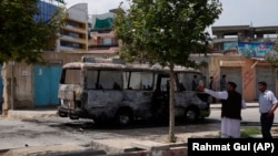 The bus was carrying employees of the Independent Administrative Reform and Civil Service Commission.