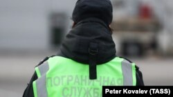 Марзбоне дар фурудгоҳи Пулковои Санкт-Петербург. Акс аз бойгонӣ