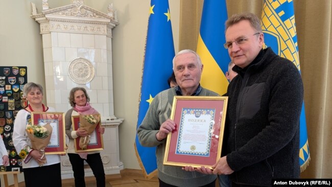 Микола Юрченко переміг у номінації «Найкращий двірник Галицького району»