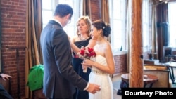 Sabina (sagda) we onuň italiýaly äri