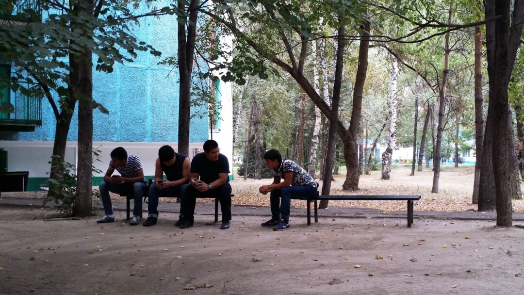 Майлы есектерді және аналармен жыныстық қатынасты салыстыру Әдемі порно соққылар