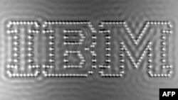 Надпись IBM на кадре "атомного мультипликационного фильма". Иллюстративное фото.