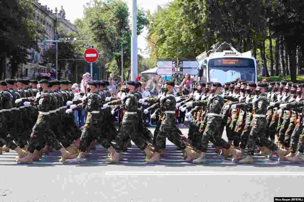 27 august &ndash; Parada militară de Ziua Independențe, la Chișinău &nbsp;