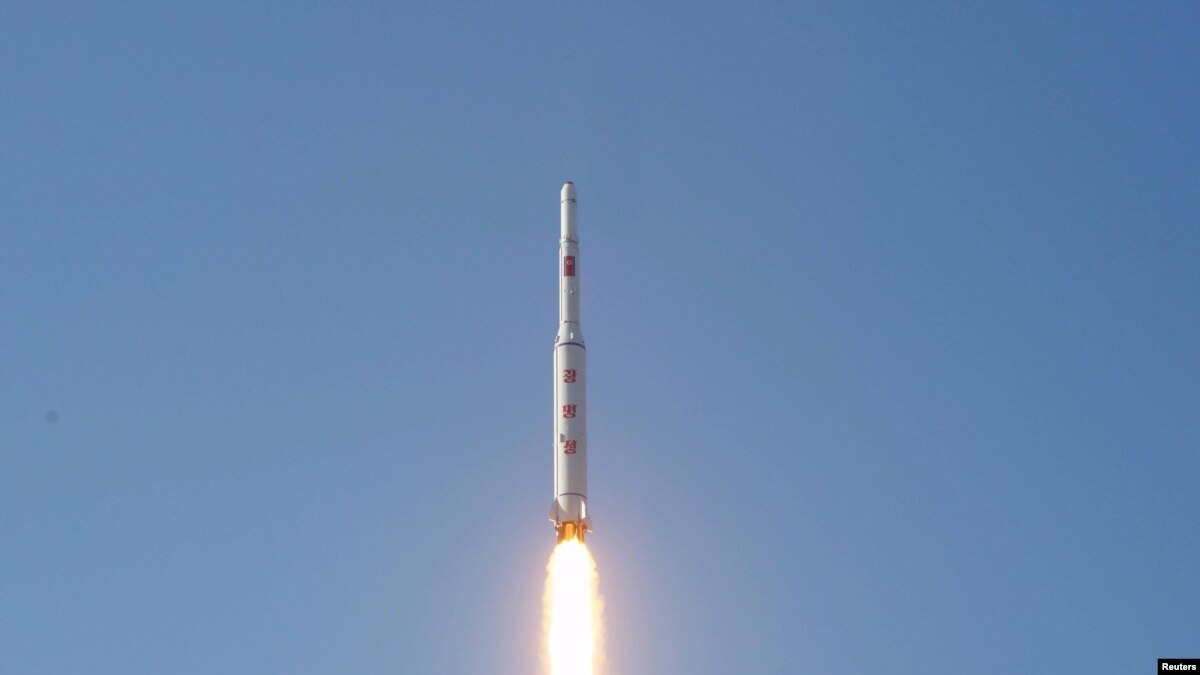 Южная Корея резко осудила пуск ракеты КНДР, пролетевшей над Японией картинка Южная Корея резко осудила пуск ракеты КНДР, пролетевшей над Японией картинки