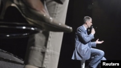 მიხაილ პროხოროვი პარტია "პრავოე დელოს" („მართალი საქმის“) კონგრესზე. 2011 წლის 25 ივნისი